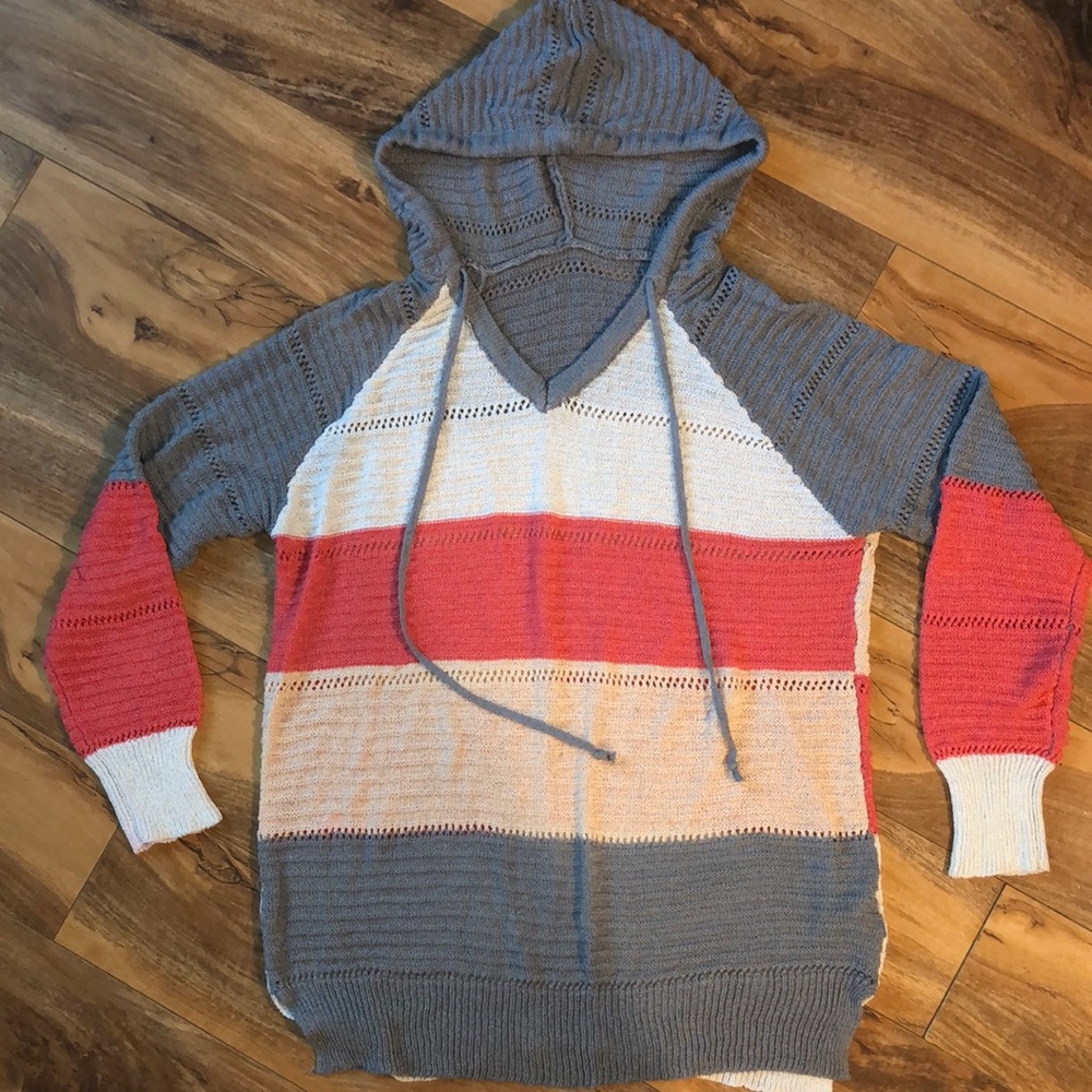 ⭐️5/$25⭐️Large light weight sweater
